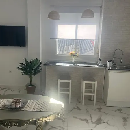 Dante Apartment *
